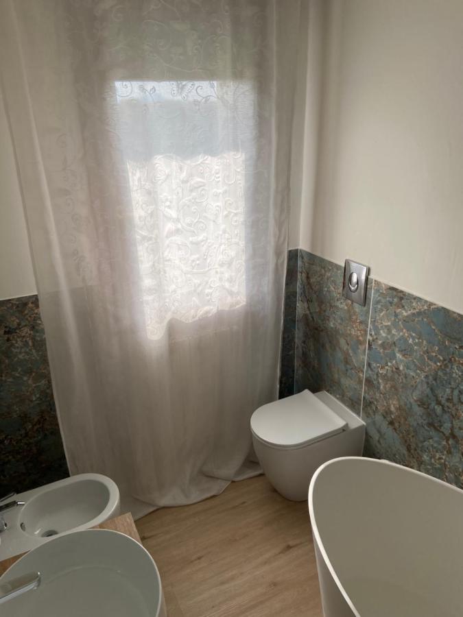Giotto Guesthouse ドゥエ・カッラーレ エクステリア 写真
